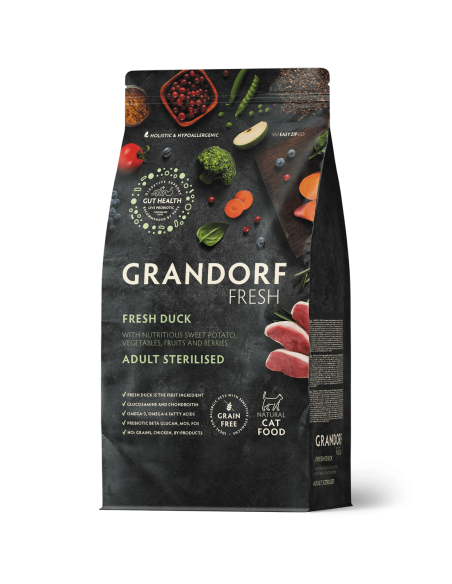 Dry food GRANDORF FRESH - for sterilized cats or seniors, fresh duck meat with potatoes, 400g.