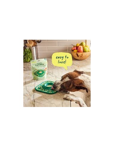 Lick mat WOOF, Slow Feeding, green